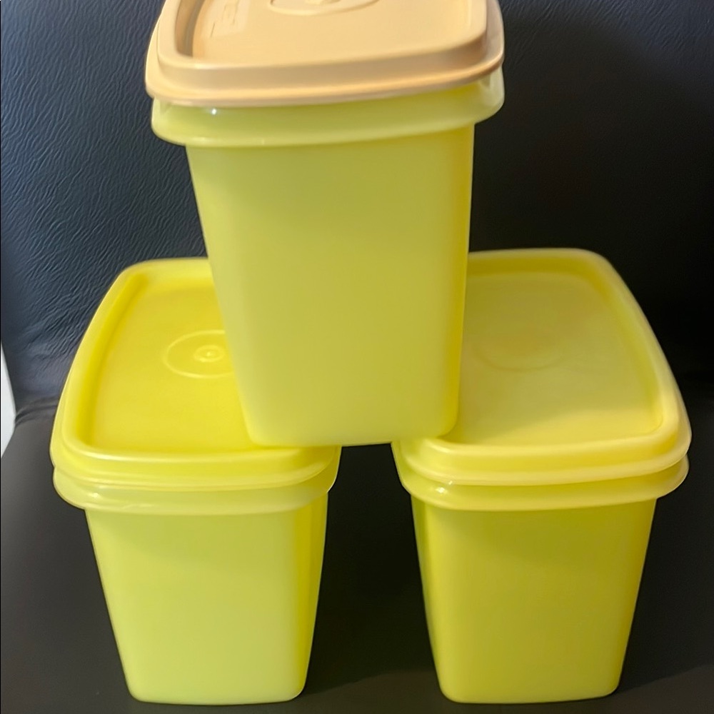 Tupperware Rectangular Vintage Yellow Dry Storage Containers Set of 4